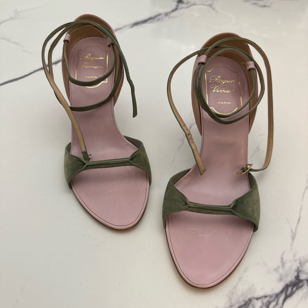 Roger Vivier Green and Pink Heeled Shoes with Sleek Design